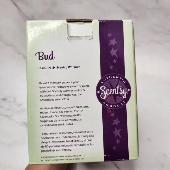 NEW Scentsy Warmer BUD Wall Plug-In w/ Scentsy Bar In Box Christmas Cottage - Picture 4 of 12